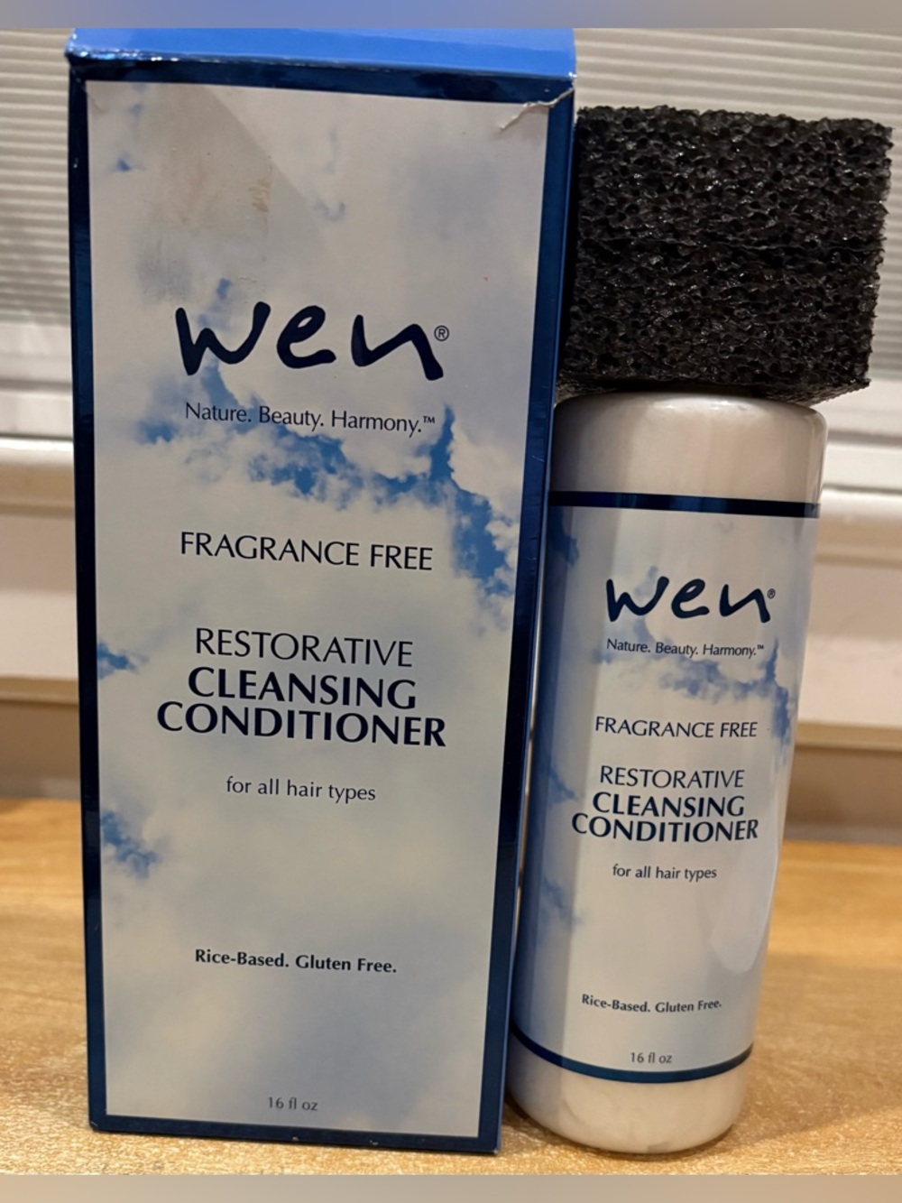 WEN Restorative Cleansing Conditioner - Blue and White Packaging